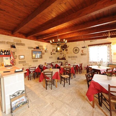 B&B Il Giardino Degli Ulivi ตอร์เรซานตาซาบีนา ภายนอก รูปภาพ