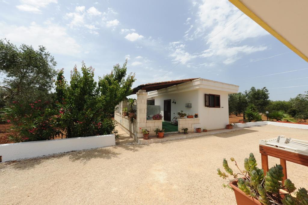 B&B Il Giardino Degli Ulivi ตอร์เรซานตาซาบีนา ภายนอก รูปภาพ